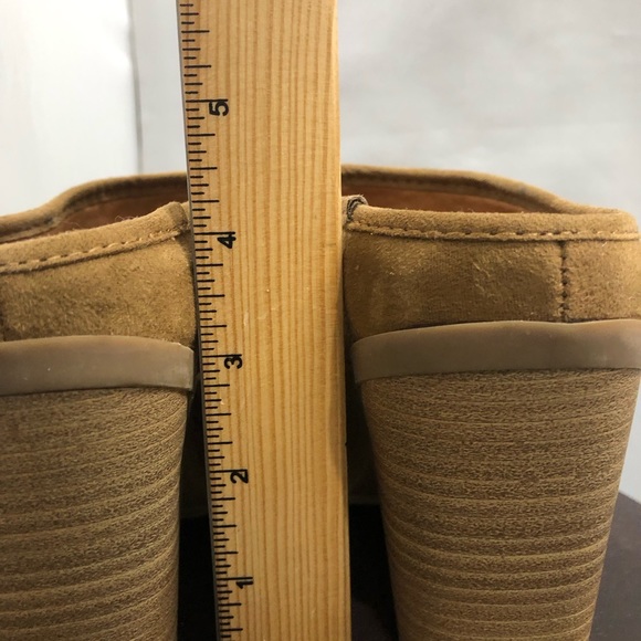 Universal Thread Avis heeled booties | Size 7.5 | Faux suede |Cognac color - Picture 11 of 11